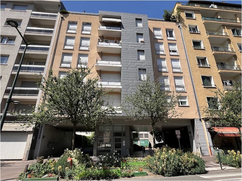 Appartement à 74000 Annecy